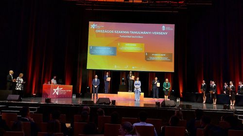 Történelmi siker az OSZTV döntőjén – taroltak angol két tanítási nyelvű turisztikai technikus tanulóink